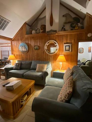 Serendipity OBX: Oceanside Cottage on the Beach Rd in Kitty Hawk (NC)