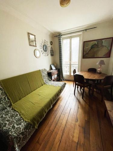 Flat in Montmartre/Abbesses