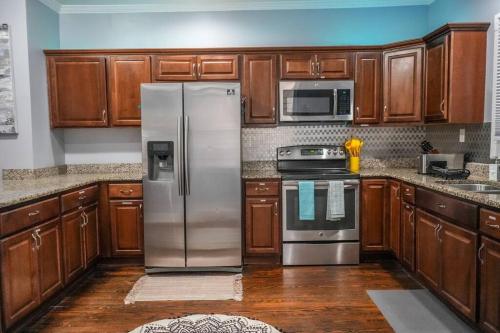 Historic Coastal Haven- Pet Friendly Fast Wi-Fi in Norfolk, USA