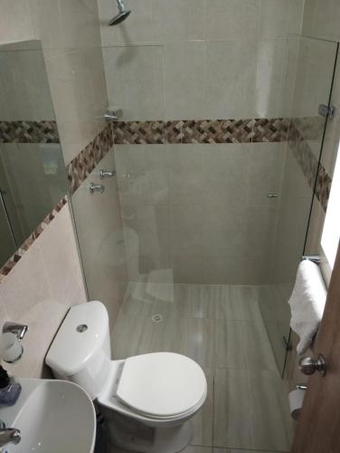 Habitación doble con baño privado