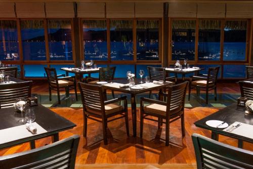 The St. Regis Bora Bora Resort photo 4