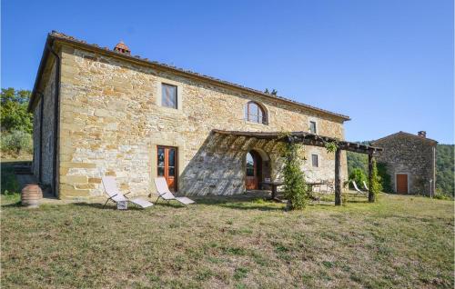 Gorgeous Home In Anghiari With Outdoor Swimming Pool