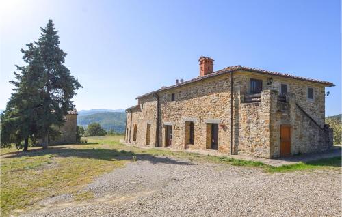 Gorgeous Home In Anghiari With Outdoor Swimming Pool