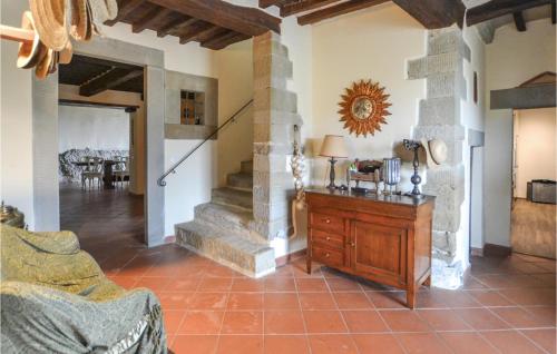 Gorgeous Home In Anghiari With Outdoor Swimming Pool