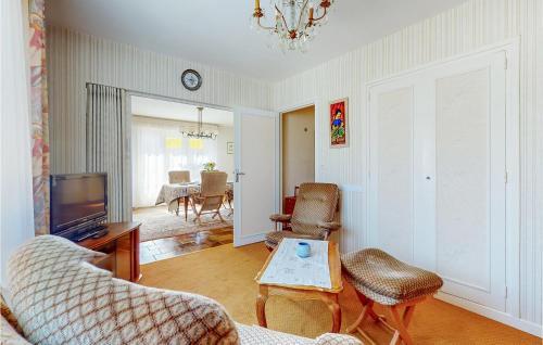 Two-Bedroom Holiday Home