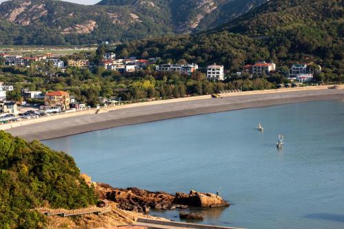 Crowne Plaza Zhoushan Seaview, an IHG Hotel