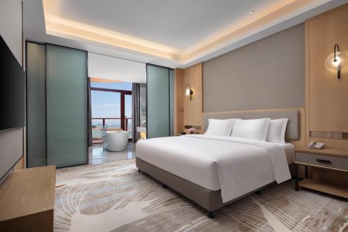 Crowne Plaza Zhoushan Seaview, an IHG Hotel