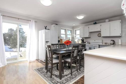 Farm House in Oro-Medonte (ON)