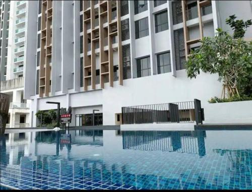 Sky Tree Studio Apartment at Bukit Indah, Johor Sky Tree Studio Apartment at Bukit Indah, Johor