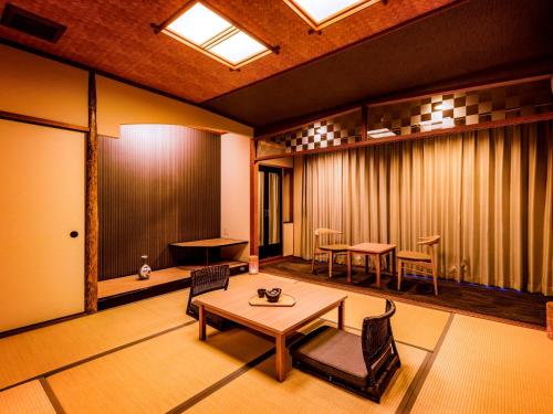 Standard Japanese-Style Room