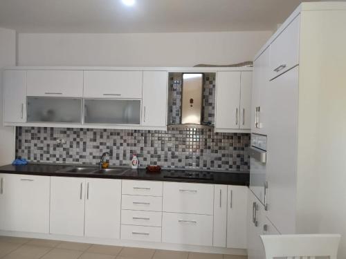Studio Odeon, Vlora (Foto 2)