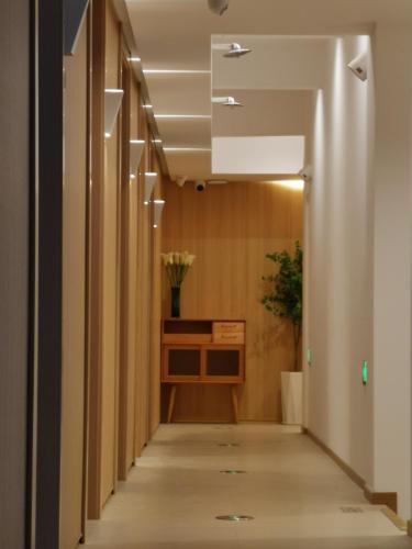 Suzhou MeetU Intl Youth Hostel - image 2