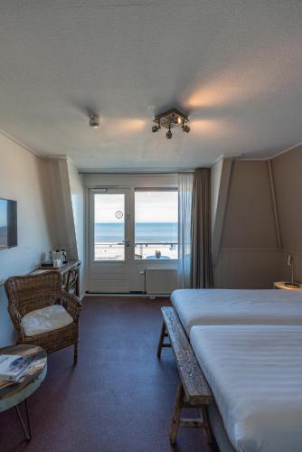 Strandhotel Noordzee - image 6