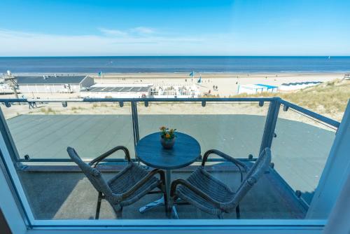 Strandhotel Noordzee - image 5