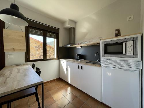 virtuve, Apartamentos Los Pocillos in Gargantilla del Lozoya