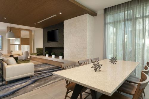 Vestibule, Fairfield by Marriott Luquillo Beach in Luquillo