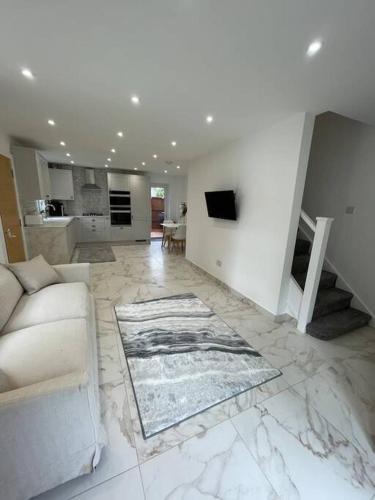 Lovely Two Bedroom House in Central Kidlington in Nyugat-Kidlington