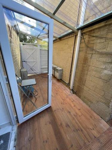 Lovely Two Bedroom House in Central Kidlington in Nyugat-Kidlington