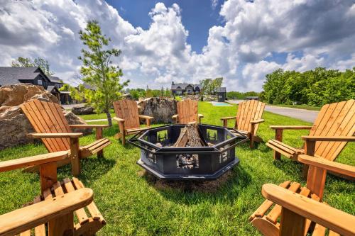 BRAND NEW! Outstanding Luxury Lakefront Lodge with Free Amenities - image 7
