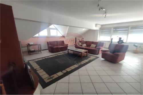Charming, spacious apartament
