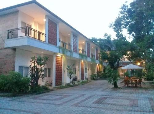 Kost Eksklusif & Guest House