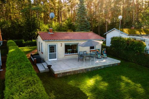 Ferienhaus Haus am See mit Wassergrundstück (Ferienhaus Haus am See mit Wassergrundstuck) in Larz