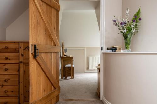 The Old Rectory Cottages - Six Luxurious Cottages Set In Grounds With Indoor Pool