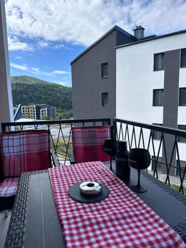 Grey Igloo Apartment Grey Igloo Apartment