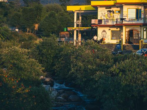 Exterior view, The Hostel Stories, Bir - Landing Site in Palampur