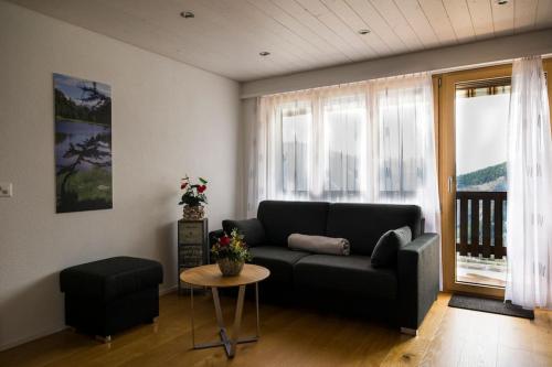 Moderne 2-Zimmer-Wohnung in Albinen mit Aussicht - Apartment - Leukerbad