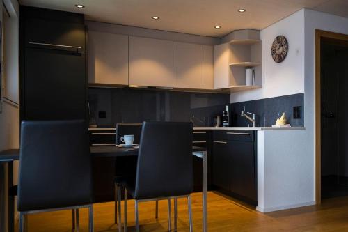 Moderne 2-Zimmer-Wohnung in Albinen mit Aussicht in Albinen