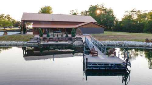 Bearshield Lodge in Mount Sterling, USA