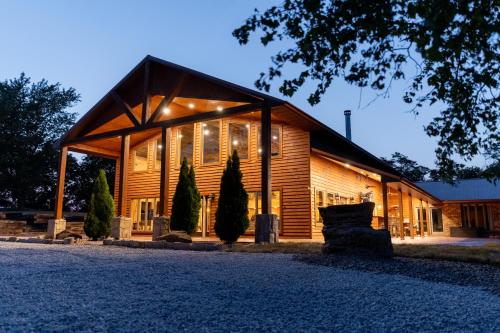 Bearshield Lodge in Mount Sterling, USA