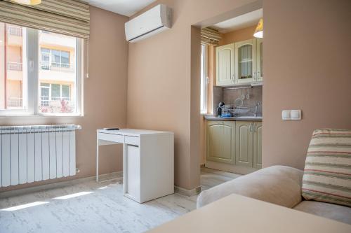 Elegant spotless apartment in Sofia Center, Sofia (Foto 5)
