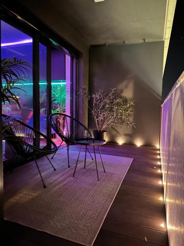 Skyline elegance with free parking