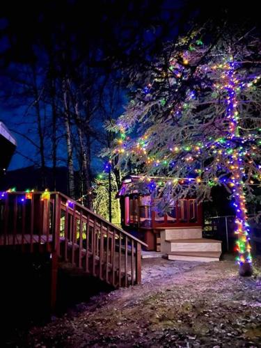 Hot Tub Stunning Mountain Views 2 kitchens 4 bedroom 2 bathroom