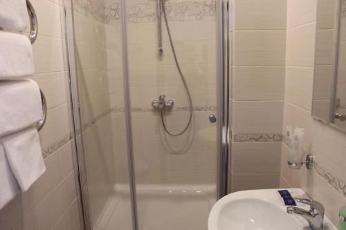DM Hotel