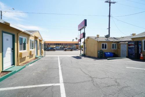 SIGNAL HILL MOTEL BEACH MOTEL - 숙소 외관