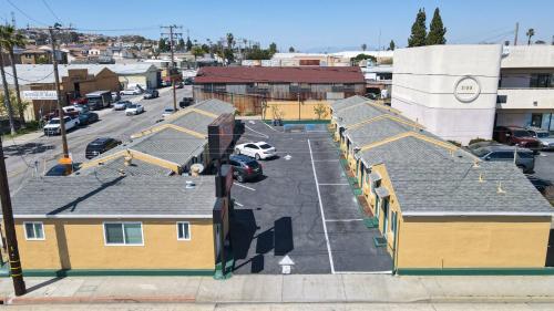 SIGNAL HILL MOTEL BEACH MOTEL - 숙소 외관