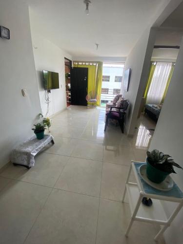 APARTAMENTO AMOBLADO EN CONJUNTO CERRADO