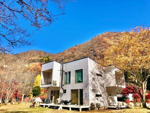 軽井沢ICから3分/立地抜群/おしゃれなフィンランドログハウス, Karuizawa (zdjęcie 8)