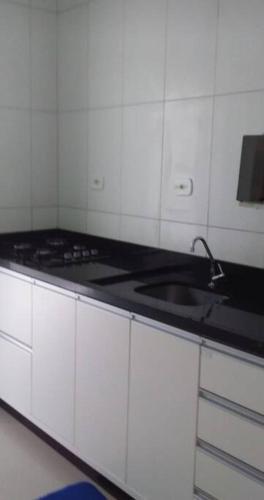 Sobrado duas quadras da praia in Guaratuba