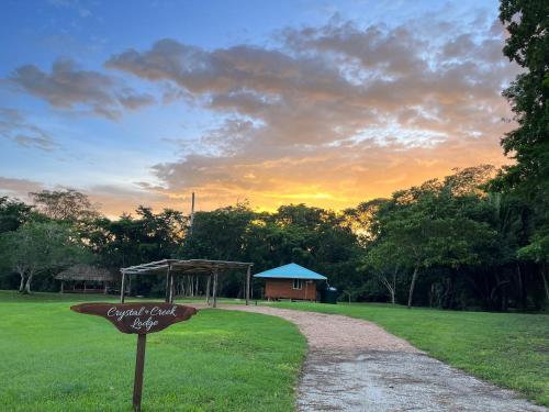 Omgeving, Crystal Creek Lodge in Orange Walk