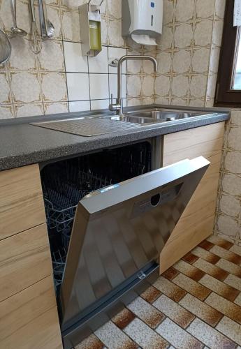 ห้องครัว, Ferienhaus Bergesblick in ลาม