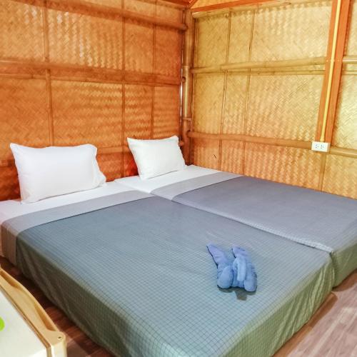 Bungalow image 2
