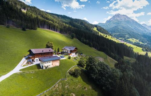 Zunanjost, Mönchsberghof (Monchsberghof) in Mitterkleinarl