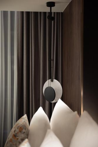 2 twin beds