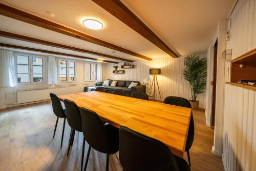  Altes Inserat Large apt in town center with garden & near lake in Brienz