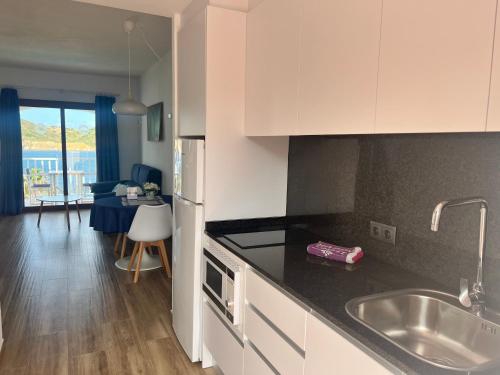  Apartamentos El Bergantin Menorca Club in Fornells