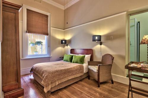 The Cape Colonial Guest House - image 2